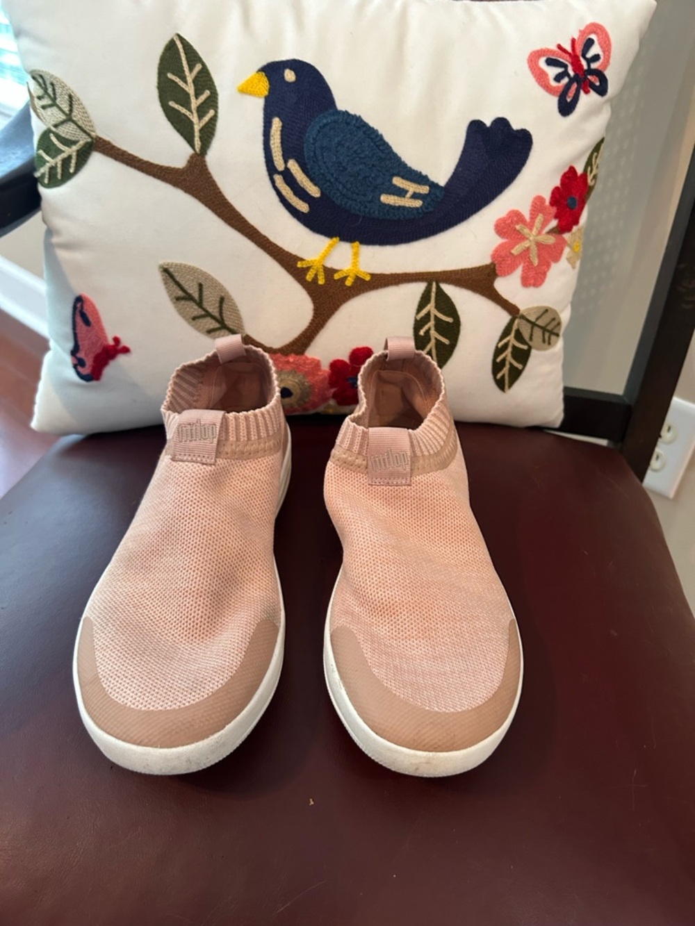 Fit-Flop Ladies Slip-On Knit Sneakers - Blush . Size 38.
